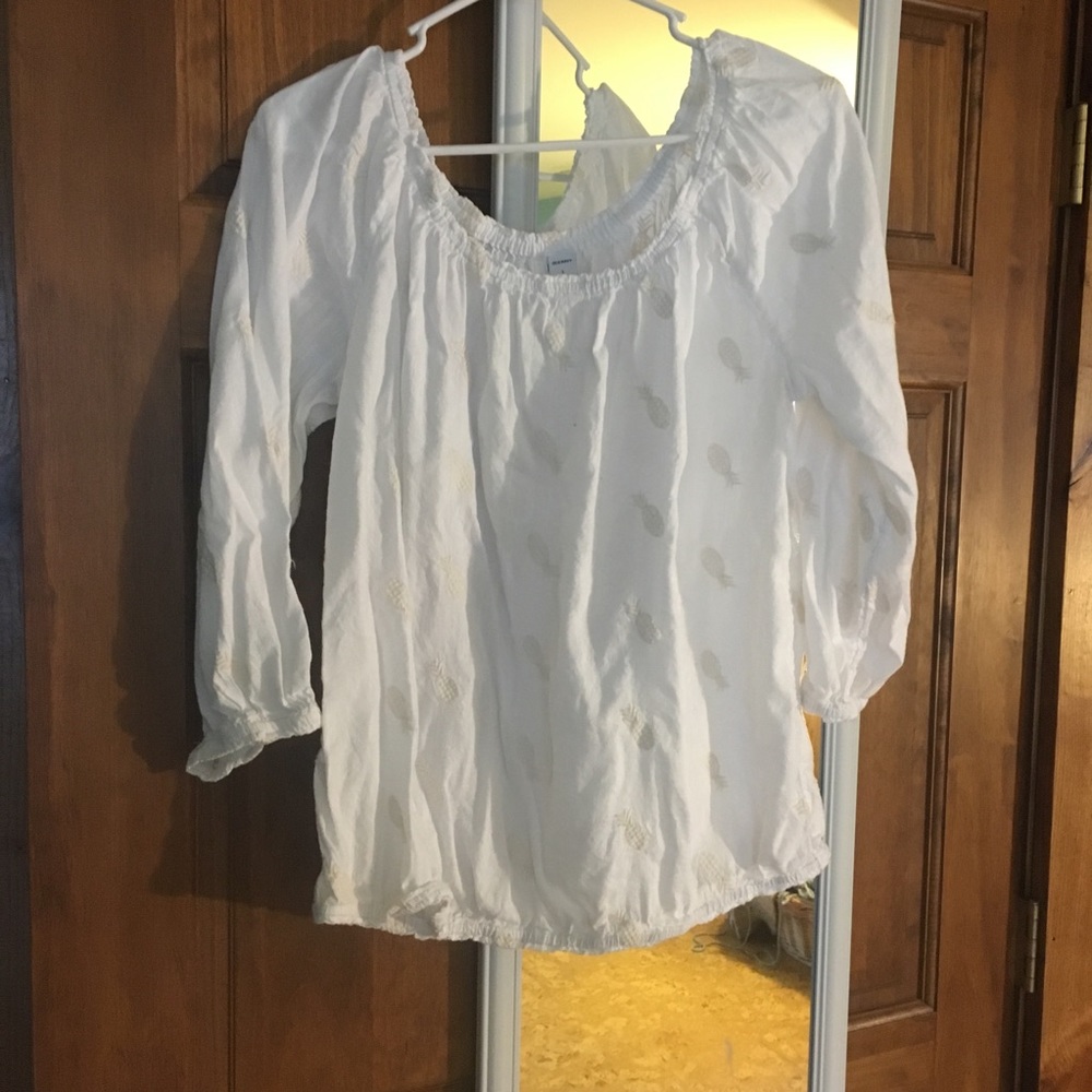 white pineapple top